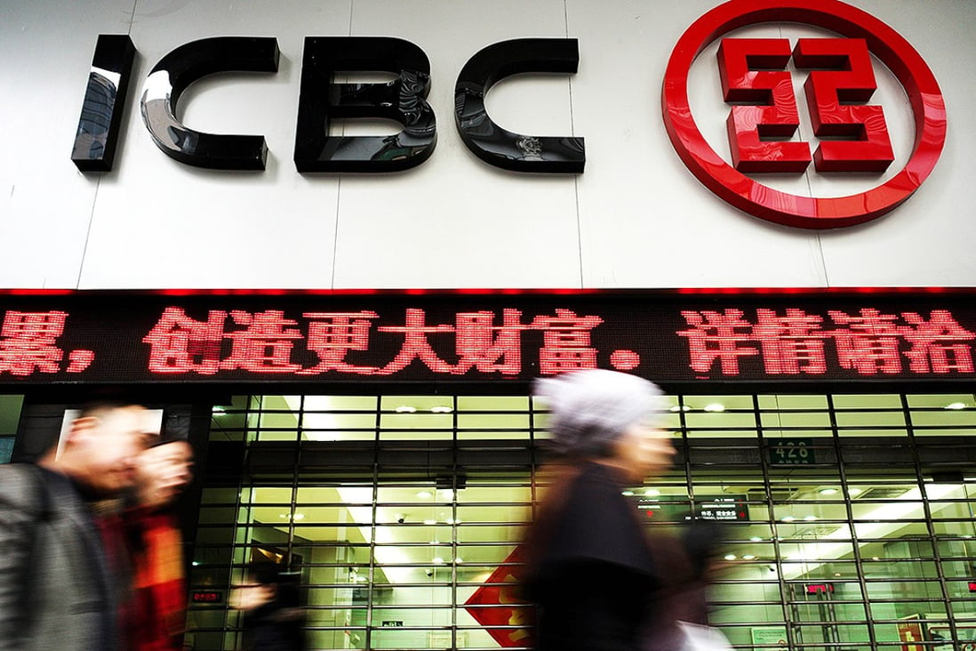 Chinese banks extended 1.02 trillion yuan of new loans in February. Photo: AFP