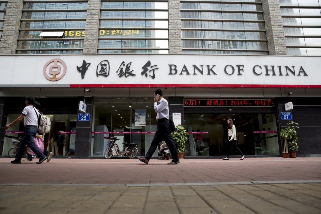 Mainland Chinese banks are embracing new fit-out concepts such as "neighbourhood areas" - including self-sufficient/self-contained work areas and think tank/break-out spaces - in the workplace. Photo: Bloomberg