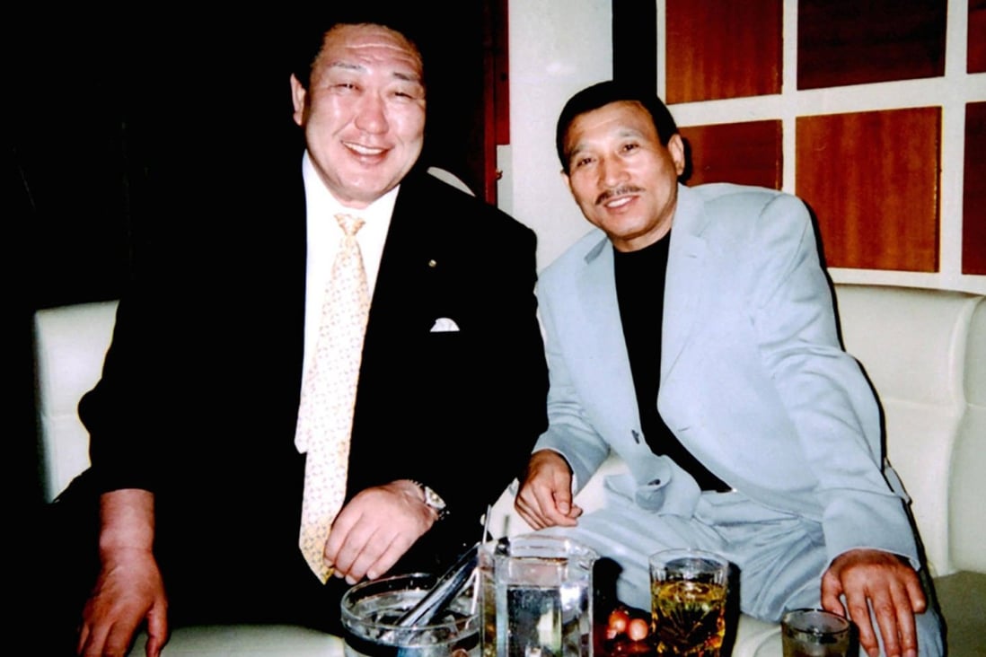 Hidetoshi Tanaka (left) with Shinobu Tsukasa, the head of the Yamaguchi-gumi.Photo: SCMP Pictures