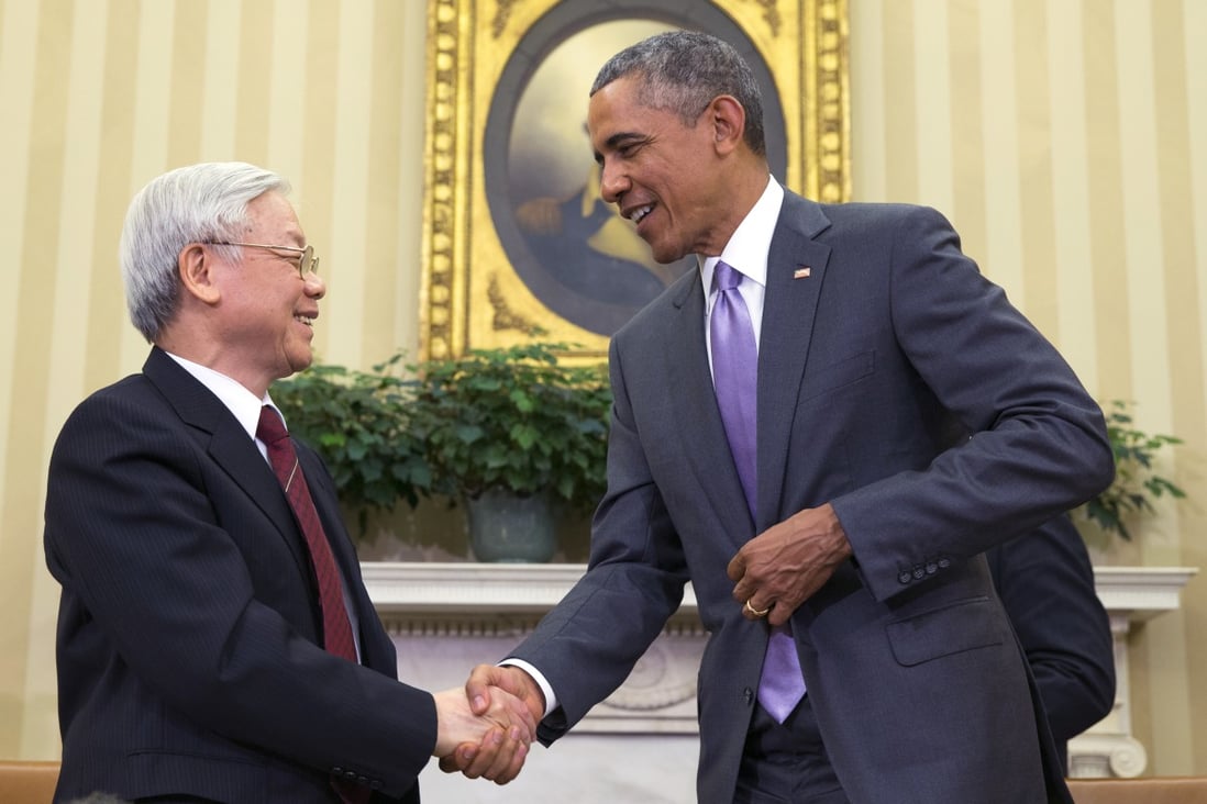 President Barack Obama meets with Vietnamese Communist Party general secretary Nguyen Phu Trong in the Oval Office of the White House. Photo: AP