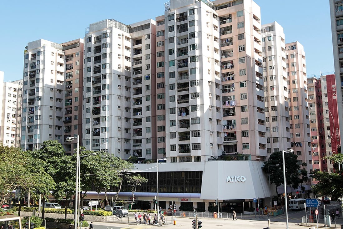 Residential transactions plunged 27.8 per cent to 3,896, according to the Land Registry. Photo: Thomas Yau