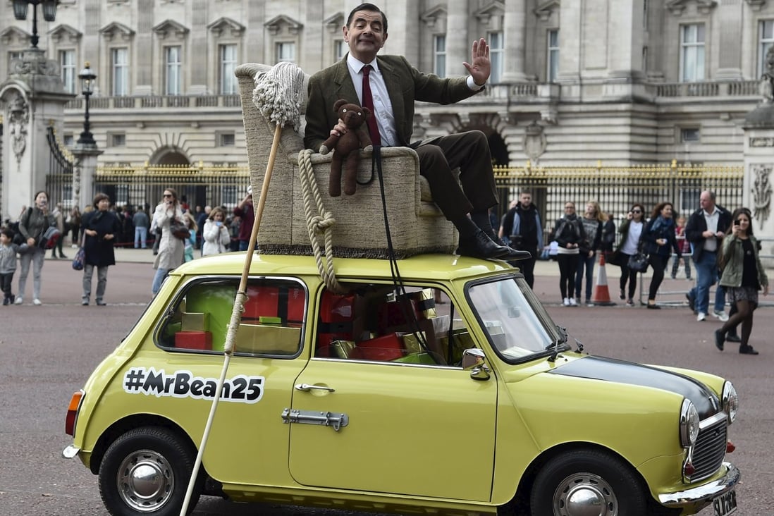 Mr Bean celebrates 25 years by driving to Buckingham Palace … with his ...