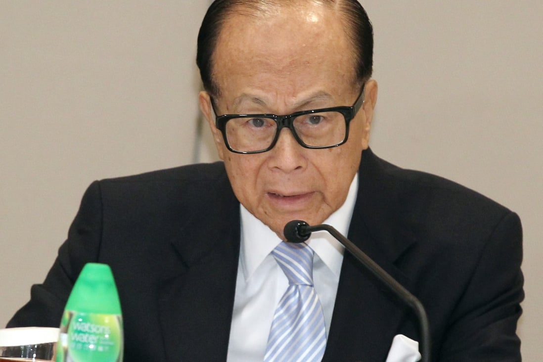 The storm of commentary surrounding Li ka-shing would not have been possible without top-level blessing. Photo: Edward Wong