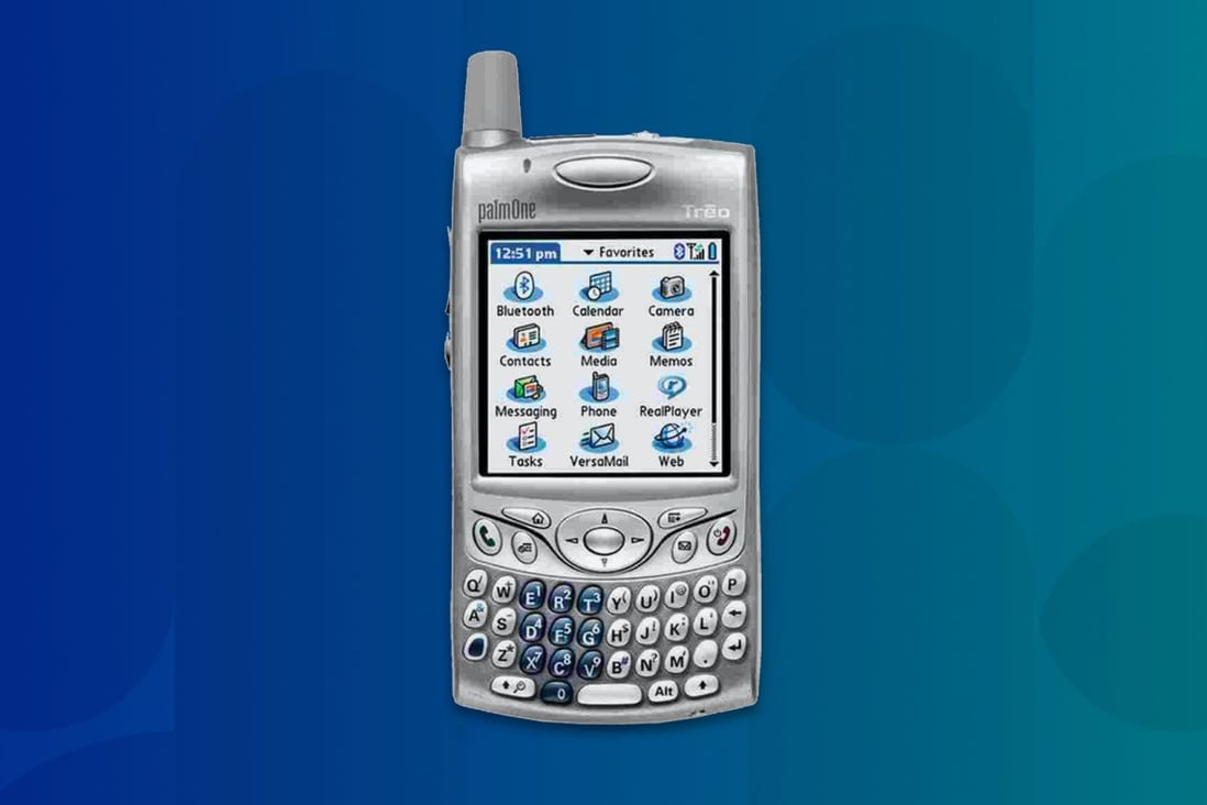 The Treo 600 is considered one of the first smartphones. (Picture: Palm)