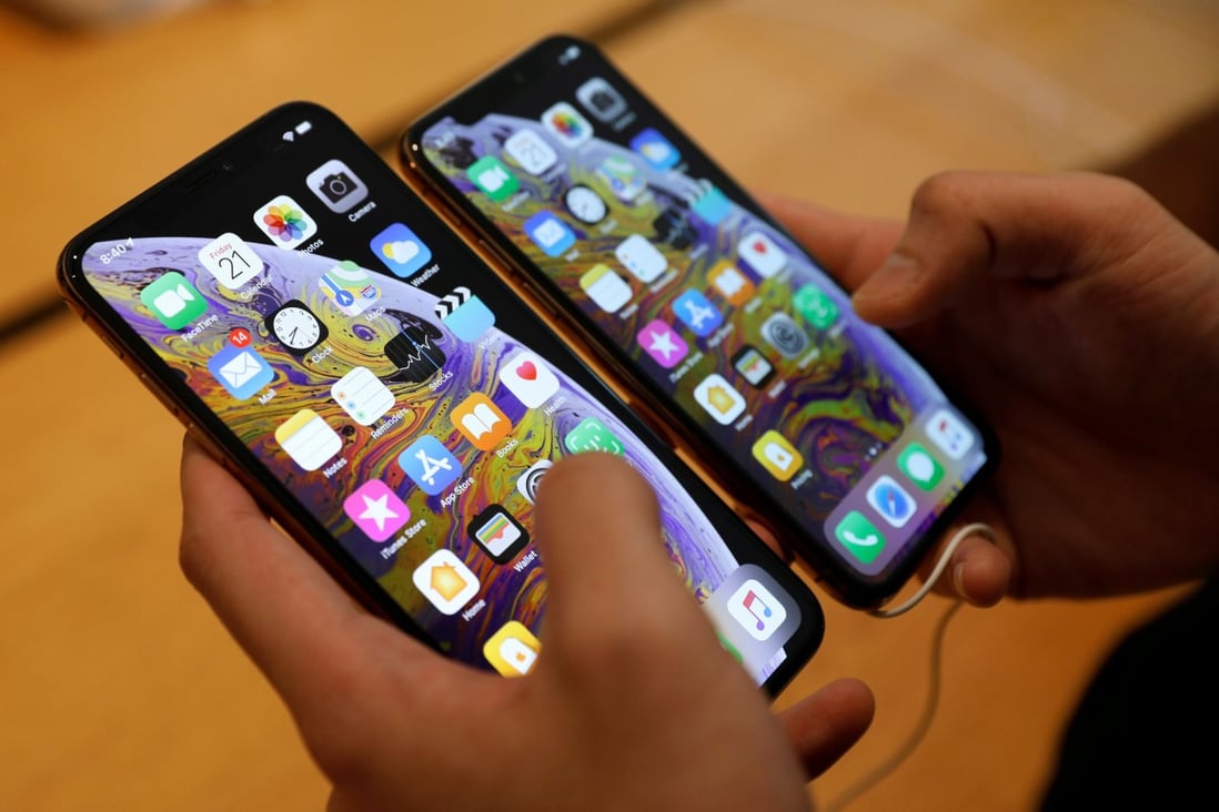 The iPhone XS Max with 512 GB of storage costs a whopping US$1950 in China. (Picture: REUTERS/Edgar Su)