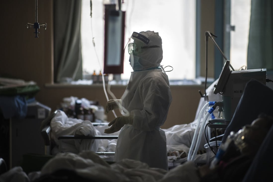 A nurse works in an ICU ward for coronavirus patients in Wuhan. (Picture: Xiao Yijiu/Xinhua)
