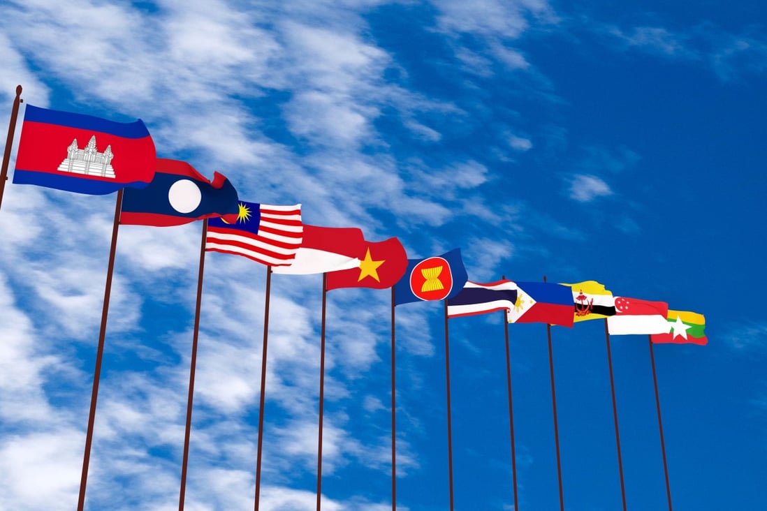 ASEAN has become the largest trading partner of Mainland China. Hong Kong businesses enjoy an enviable position to connect the two fast developing economies.
