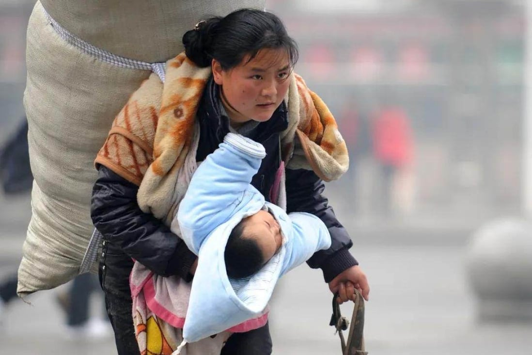 The photo that went viral. Photo: Xinhua / Zhou Ke
