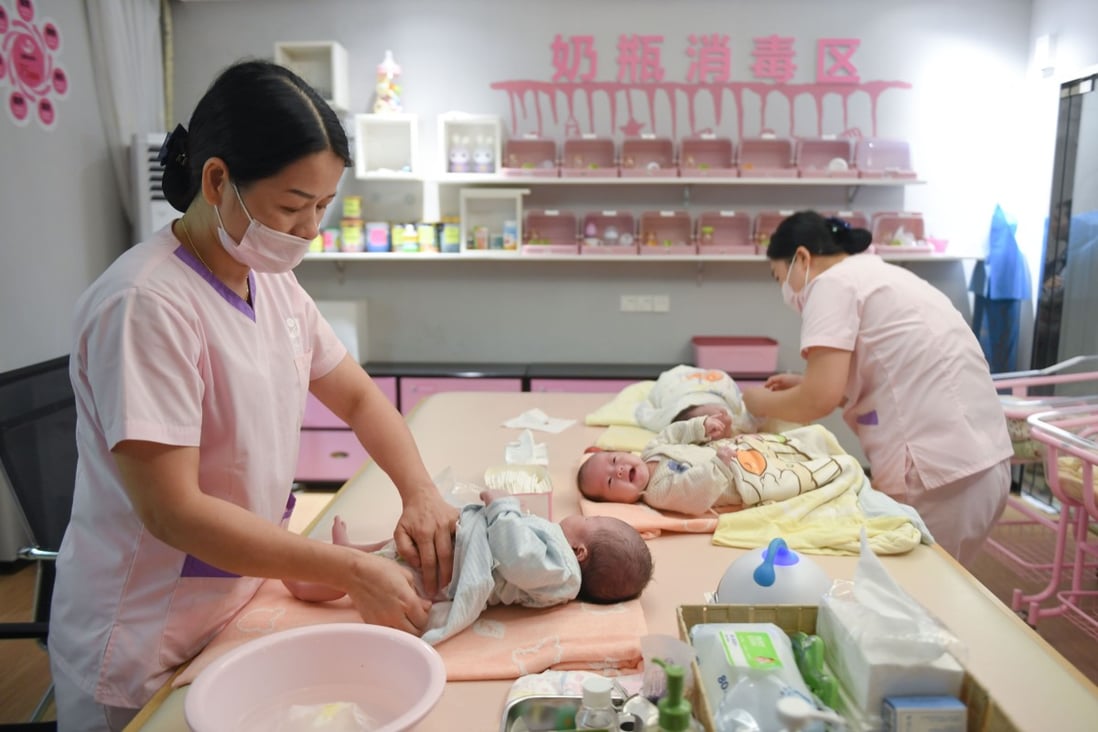 China’s central bank has recommended the country’s birth controls  be scrapped in a new report. Photo: Xinhua 
