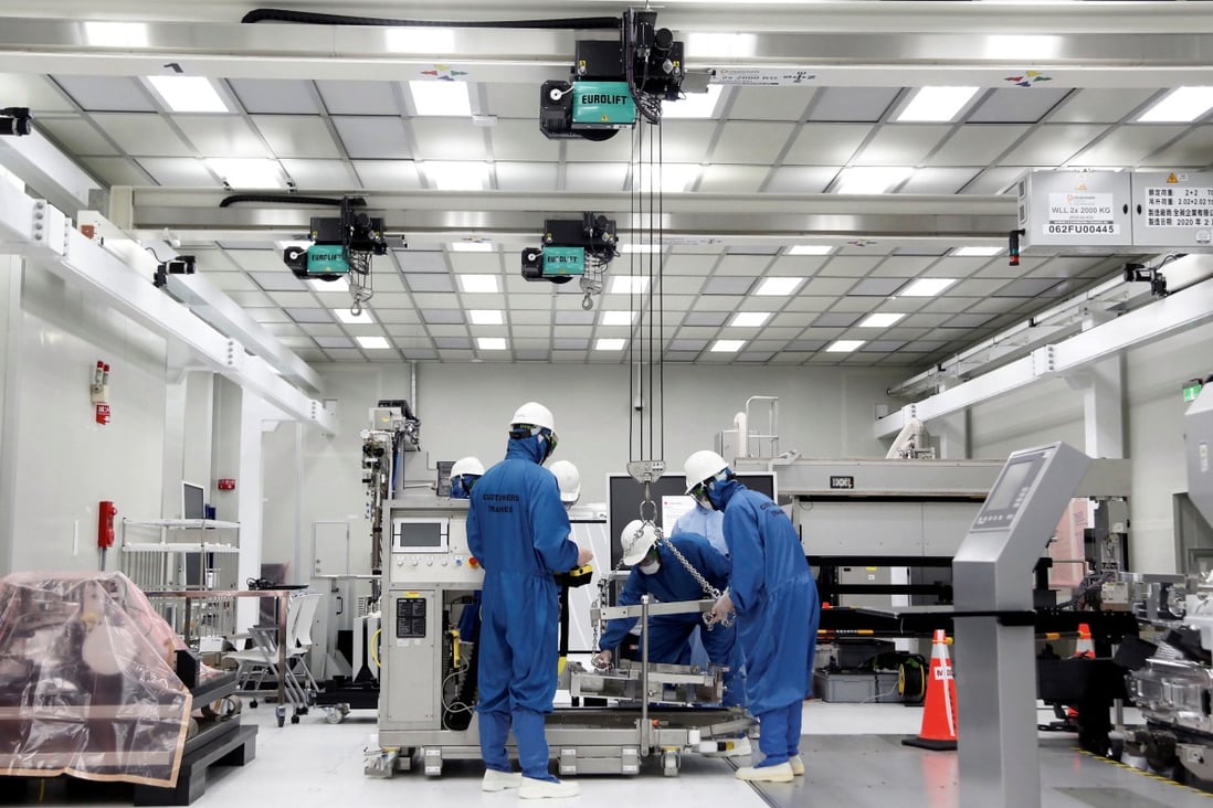 Trainees learn how to build and operate an EUV machine at the training centre at ASML Holding in Tainan, Taiwan, on August 20, 2020. Photo: Reuters
