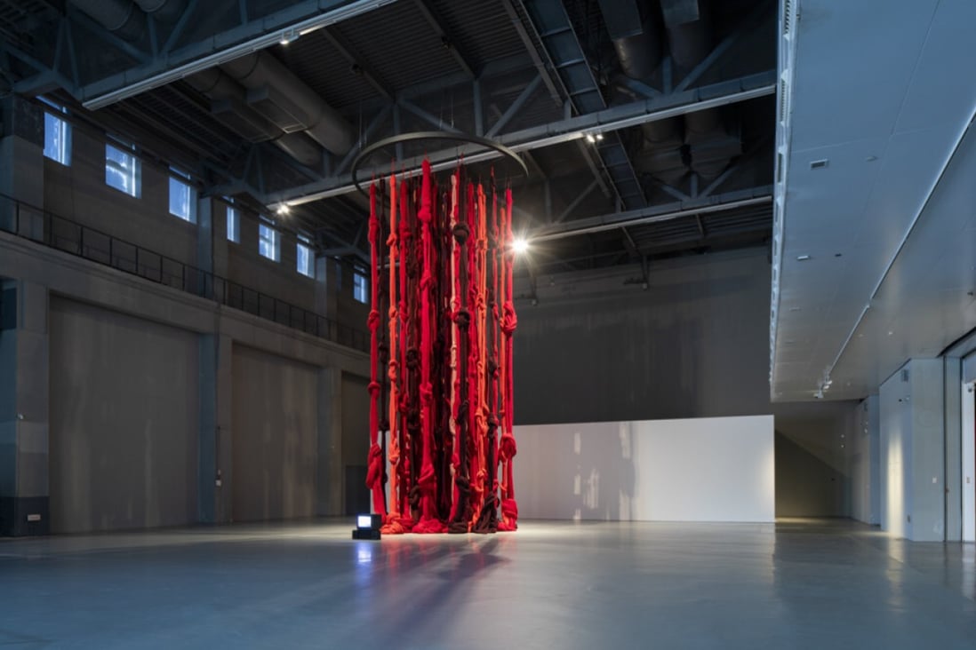 Quipu Menstrual (Shanghai) (2006/2021), by Cecilia Vicuña on show at the Power Station of Art as part of the 13th Shanghai Biennale, whose theme is water. Photo: Power Station of Art
