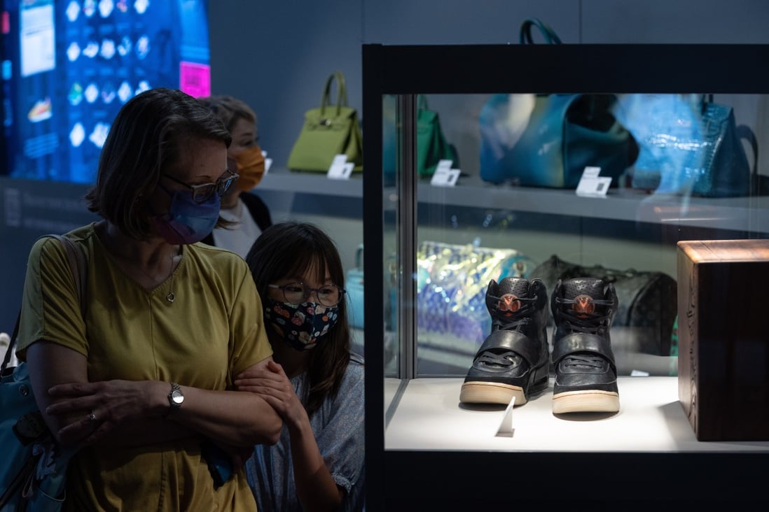tenis correcto ironía Kanye West's Nike Air Yeezy 1 trainers shatter records, selling at auction  for US$1.8 million | South China Morning Post