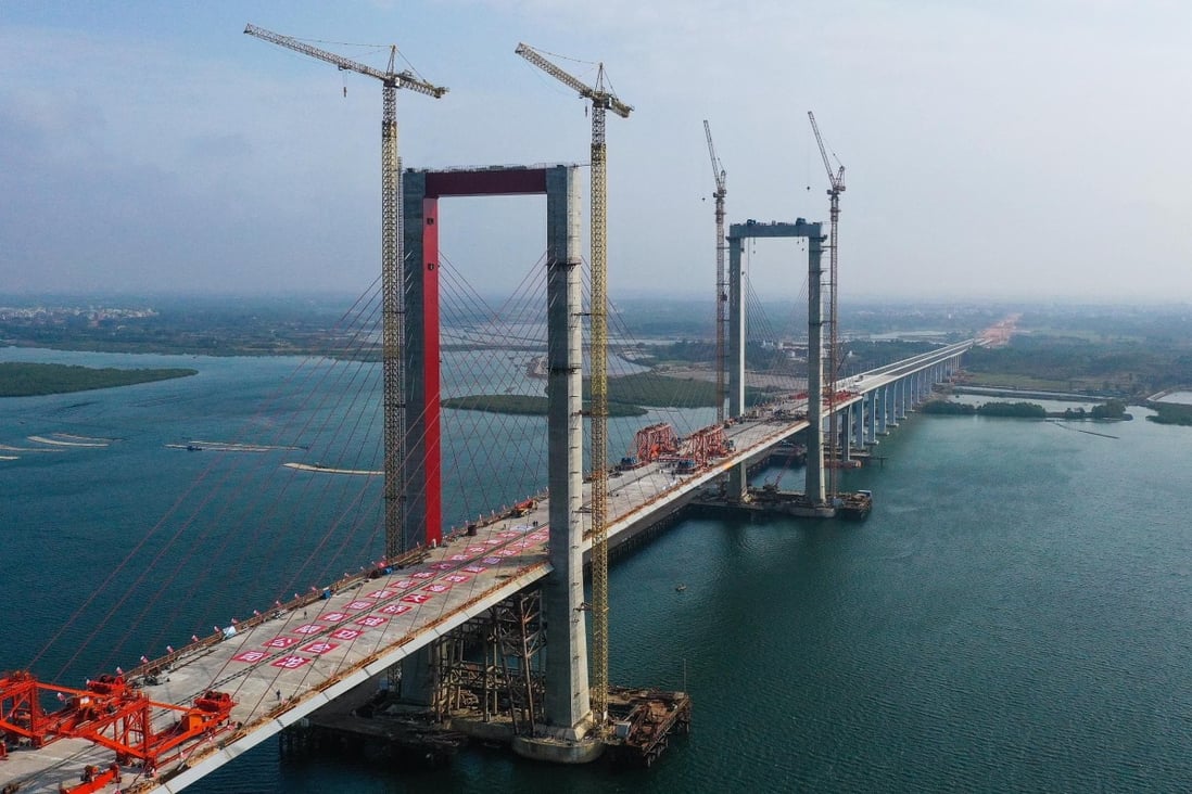 Clearing local government debt, much of which has been raised for infrastructure projects, is a priority for China’s central government. Photo: Xinhua 