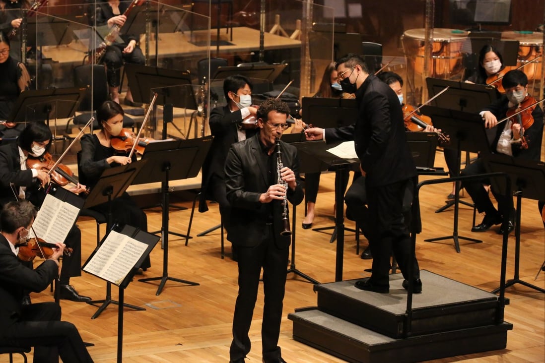 Guest solo clarinettist Gilad Harel plays Mozart’s Clarinet Concerto in A major with the  Hong Kong Sinfonietta. Photo: HK Sinfonietta