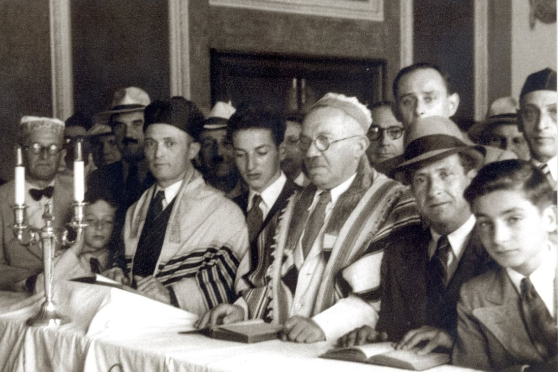 Jewish refugees in Hong Kong celebrate Yom Kippur at The Peninsula hotel in 1946. After World War II ended, the hotel became a temporary home to Jews en route to other destinations. Photo: Fred Antman and the Hong Kong Heritage Project