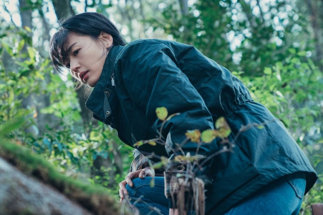 Jun Ji-hyun in a still from Jirisan, which was billed as the big-budget, star-studded K-drama of the year but has been a big letdown so far.