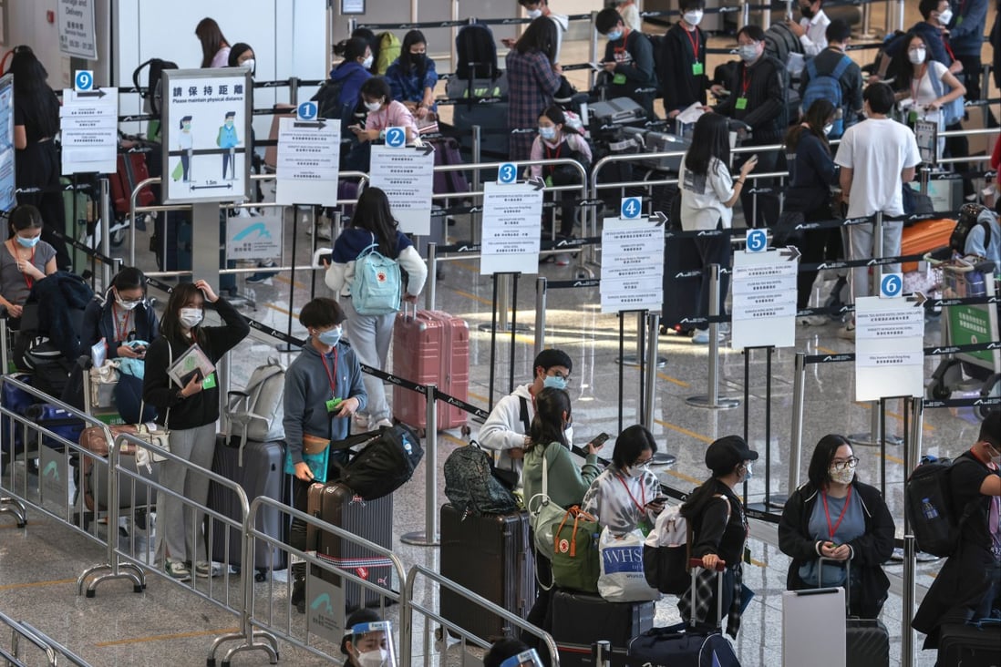 Passengers arrive at Hong Kong airport. Photo: K. Y. Cheng