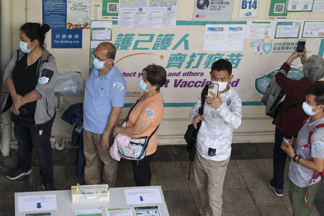 Hong Kong residents queue for BioNTech vaccinations. Photo: May Tse