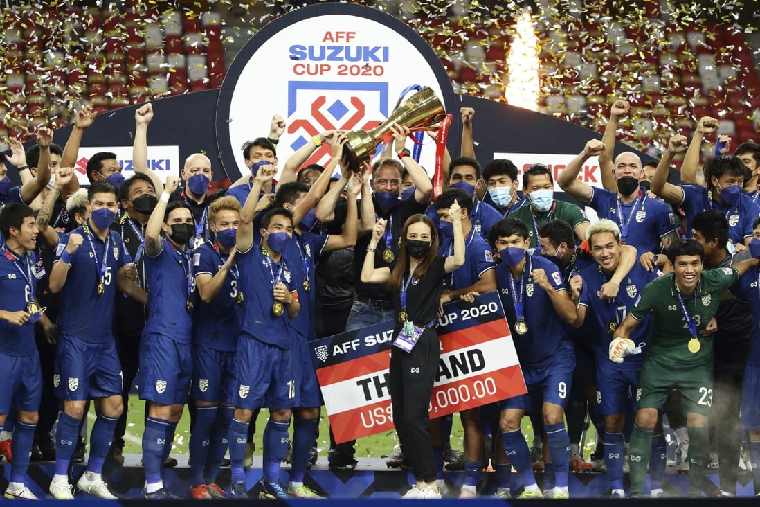 Team Thailand celebrate after defeating Indonesia during the AFF Suzuki Cup in Singapore. Photo: AP