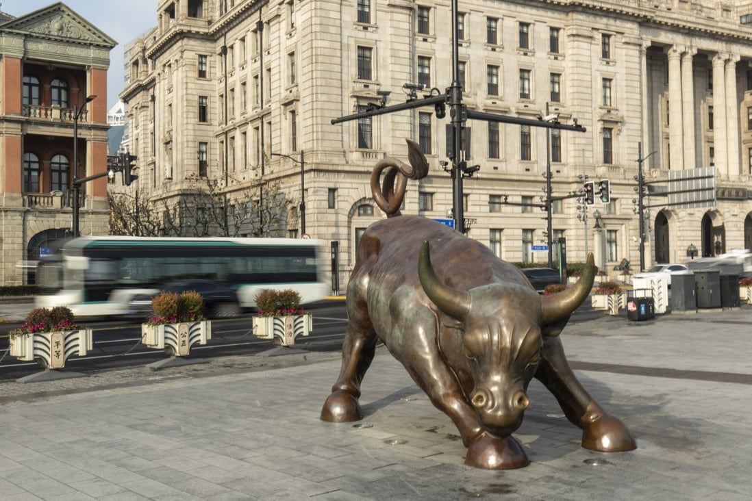 The Bund Bull statue in Shanghai on January 4. Photo: loomberg