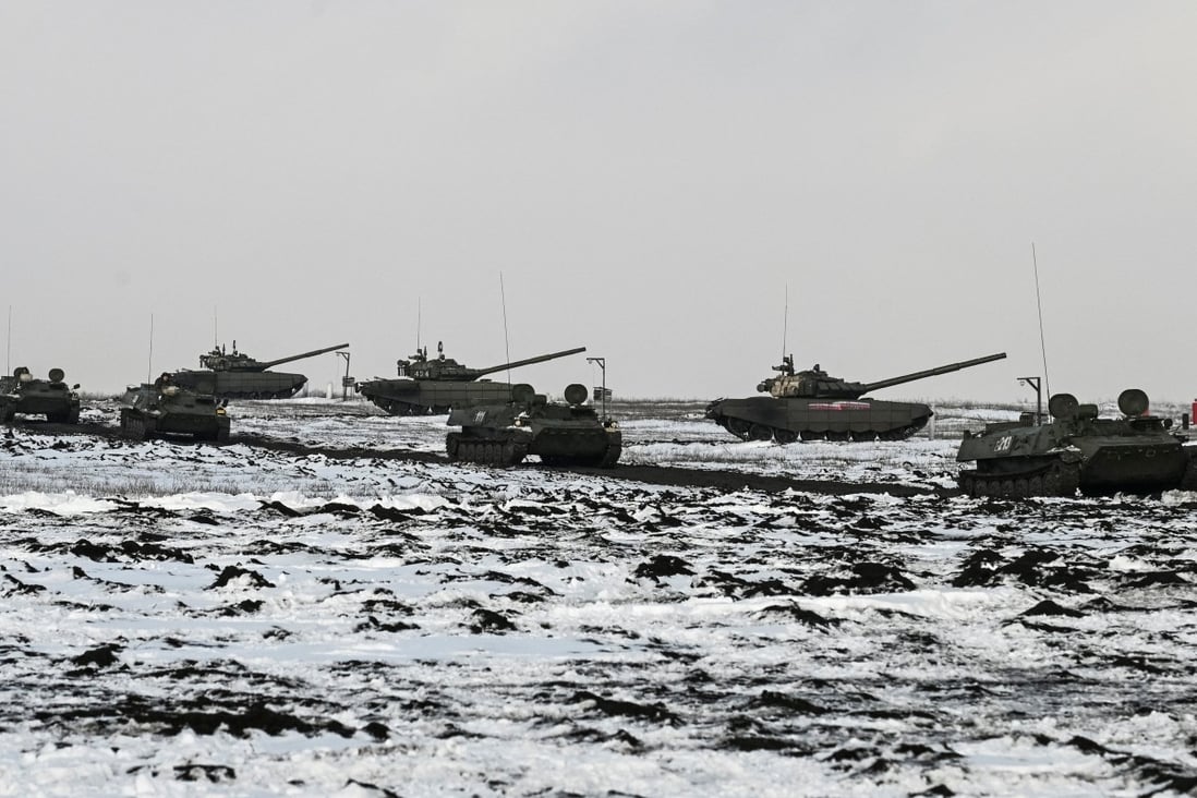 The Russian army stages drills in the southern Rostov region, bordering Ukraine. Photo: Reuters