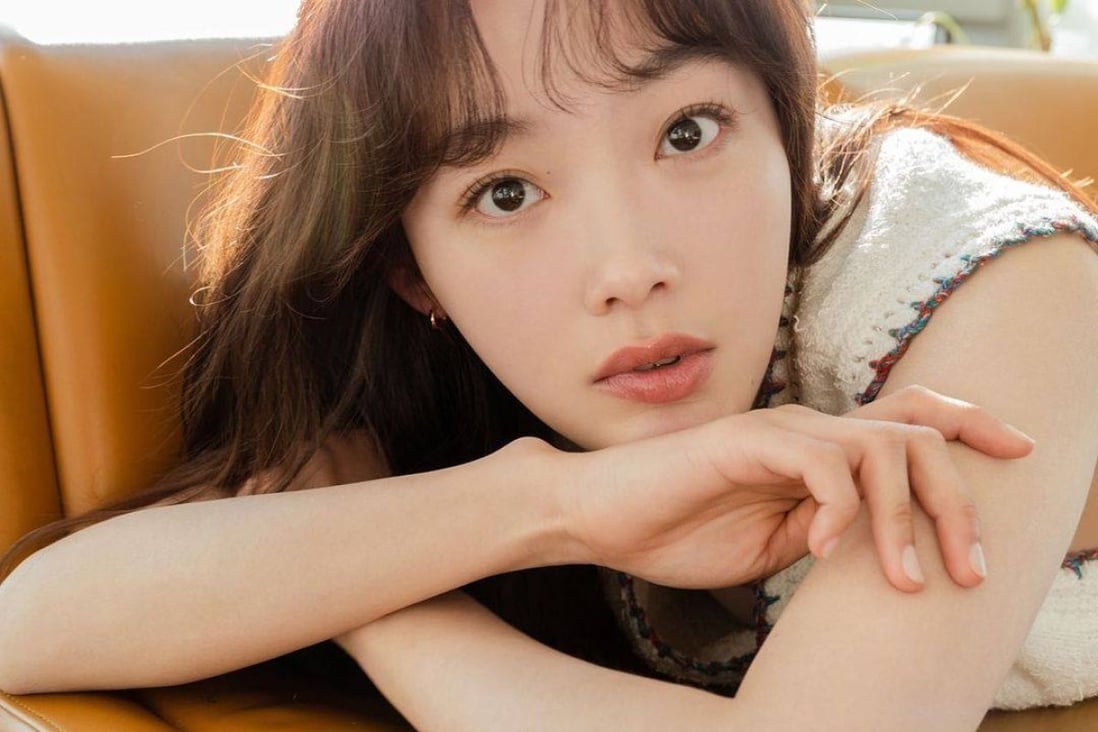 6 facts about Lee Yoo-mi, star of Netflix's All of Us Are Dead: she's pals  with her Squid Game co-star Jung Ho-yeon and K-pop idol Hani, and has been  compared to Sulli |