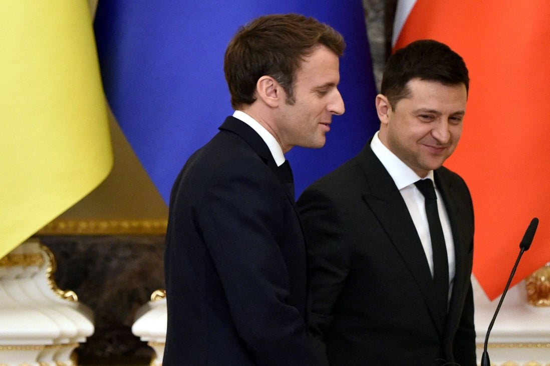 Ukraine crisis: EU leaders vow unity as France's Macron sees ...