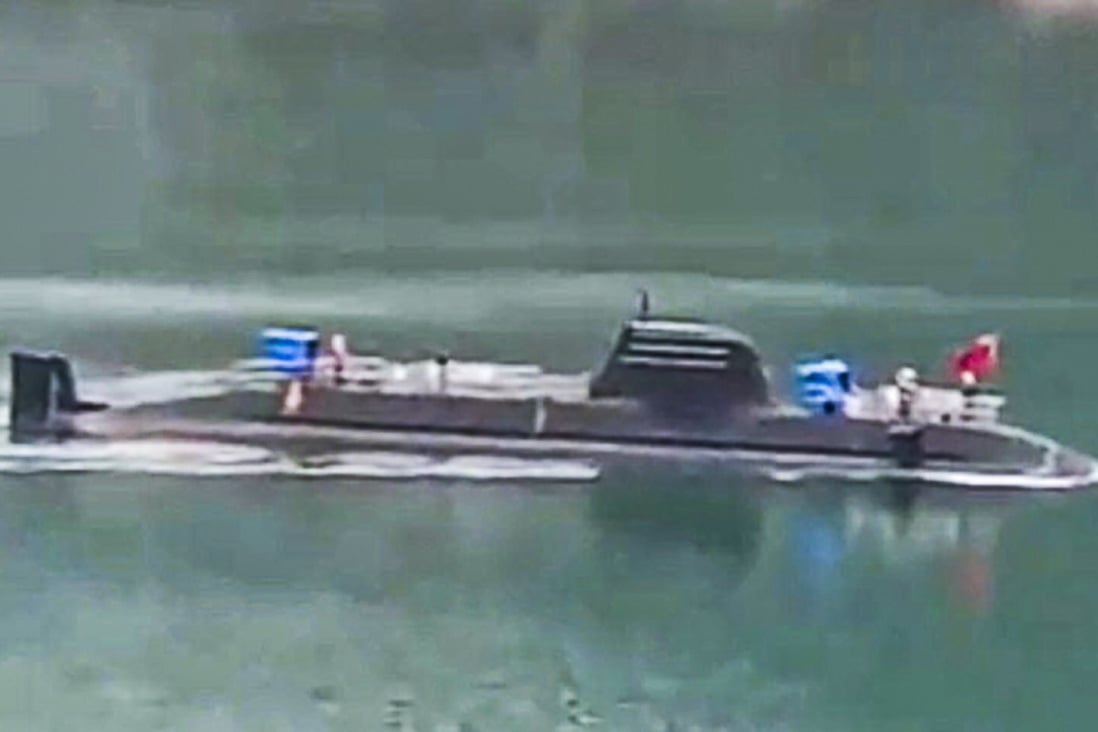 Video footage on social media appeared to show a Chinese submarine surfacing in a reservoir. Photo: Handout
