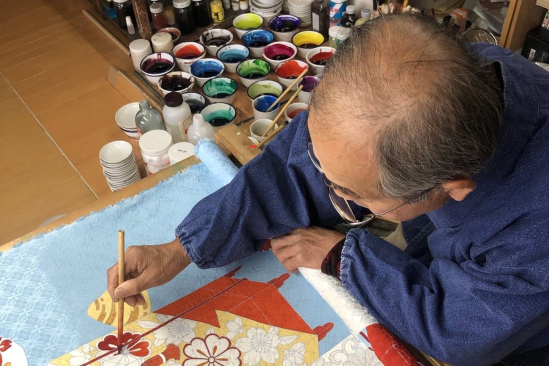 Kimono craftsman prepares to make an Indian sari. Photo:  Kyoto Craft Dyeing Cooperative