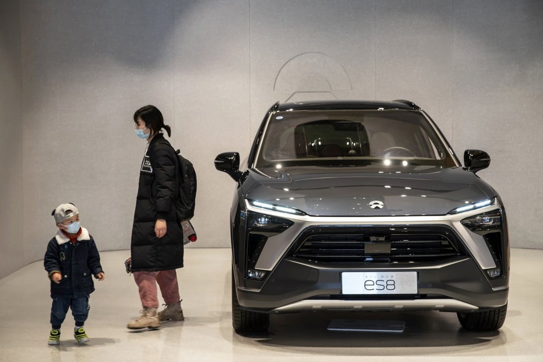 An ES8 EV is displayed at a showroom in Shanghai, in this file photo from March 2021. Photo: Bloomberg