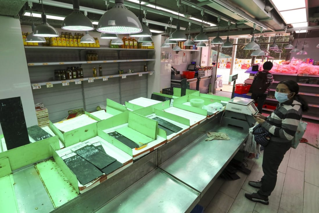 Hong Kong leader, food suppliers call on public to stop panic buying