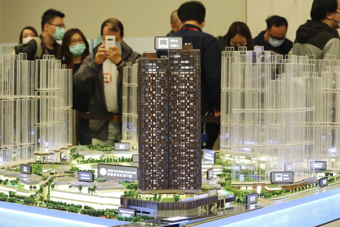 Buyers at the Kowloon Bay sales office of Nan Fung’s Lohas Park 10 project in January 2021. Photo: Dickson Lee