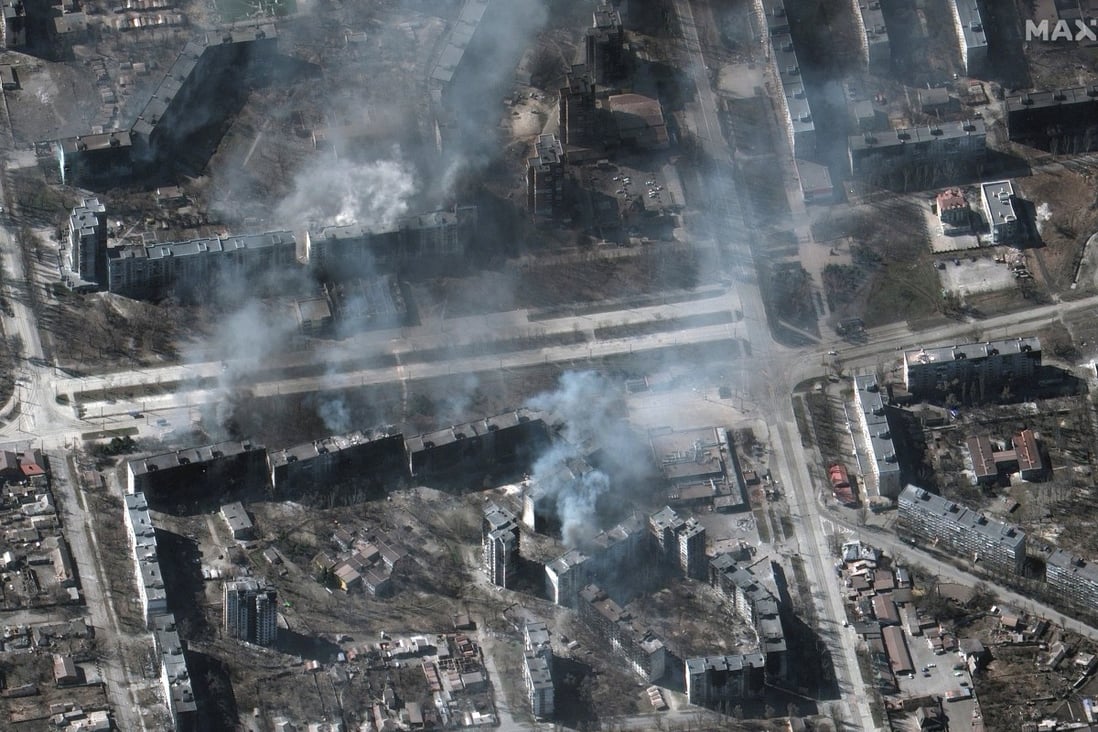A satellite image shows buildings on fire in Mariupol, Ukraine on Tuesday. Photo: Maxar Technologies