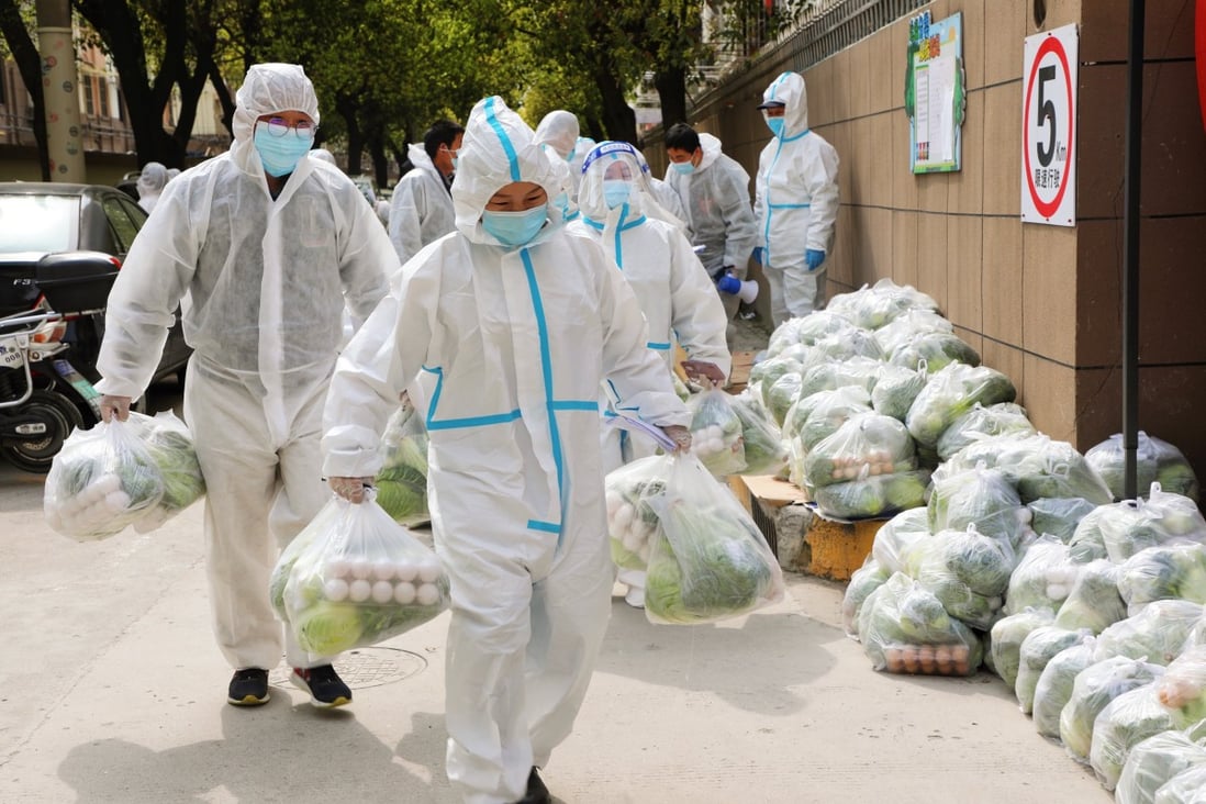 China’s economic hub Shanghai launched a new round of nucleic acid testing across the city on Monday. Photo: Xinhua 