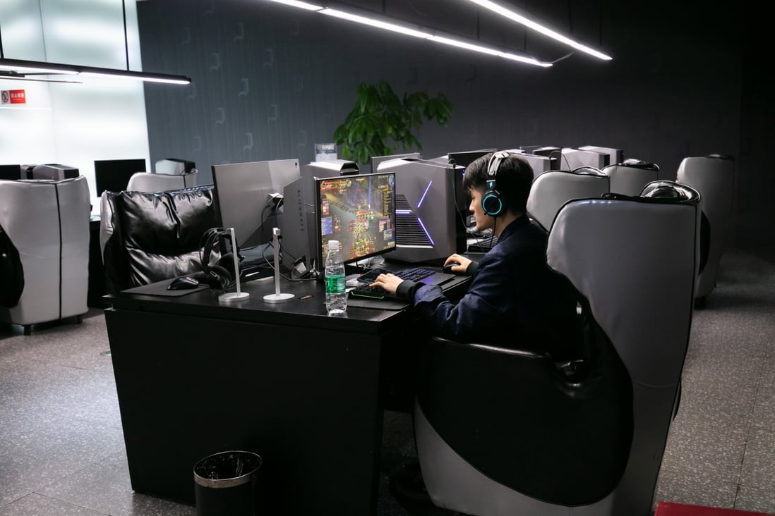 Video gamers in Shenzhen, China. Photo: Shutterstock 