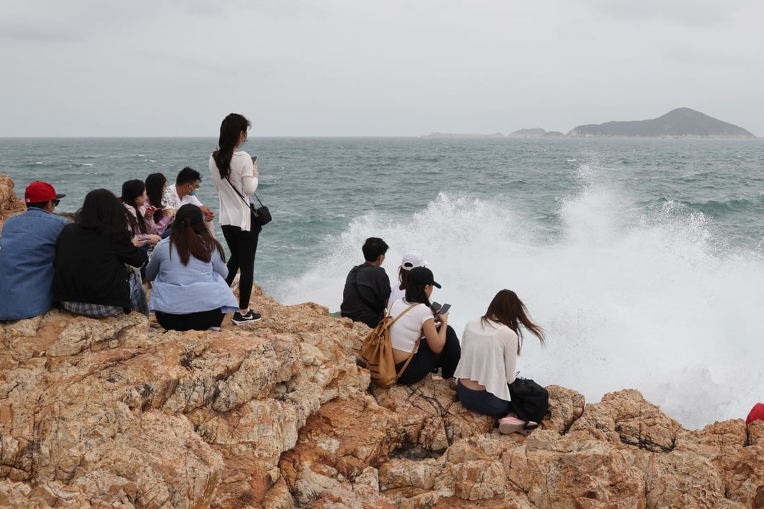 Easter weekend visitors enjoy the view at The Swire Institute of Marine Science, a research facility of The University of Hong Kong at Cape D’Aguilar. Photo: Jelly Tse