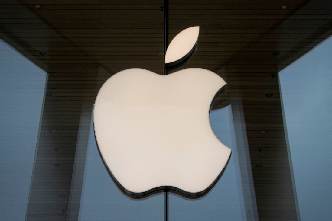 The Apple logo is seen at an Apple Store in New York, October 23, 2020.  Photo: Reuters