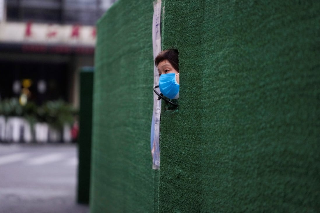 The experience in Shanghai shows that imposing lockdowns at a late stage does not work that well, a virologist says. Photo: Reuters