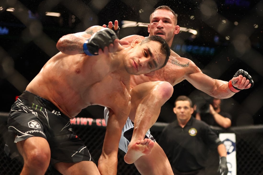 Michael Chandler knocks out Tony Ferguson with a front kick at UFC 274. Photo: USA TODAY Sports