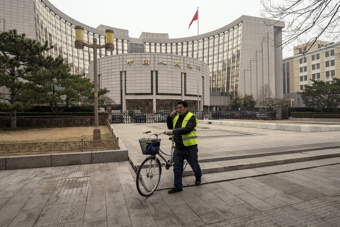 Chinese banks extended 645.4 billion yuan (US$95.3 billion) in new yuan loans in April, down sharply from March and falling short of analyst expectations, according to data released by the People’s Bank of China on Friday. Photo: Bloomberg