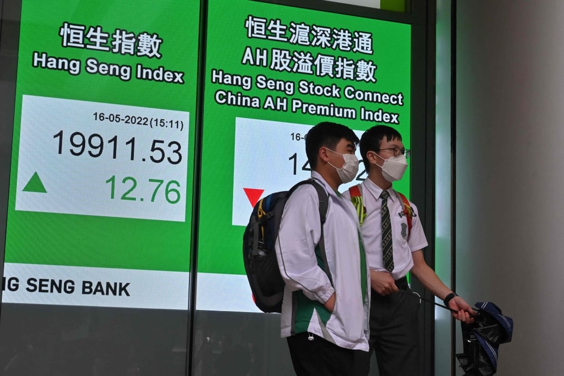 Hong Kong stocks rose to their highest level in almost two weeks. Photo: AFP