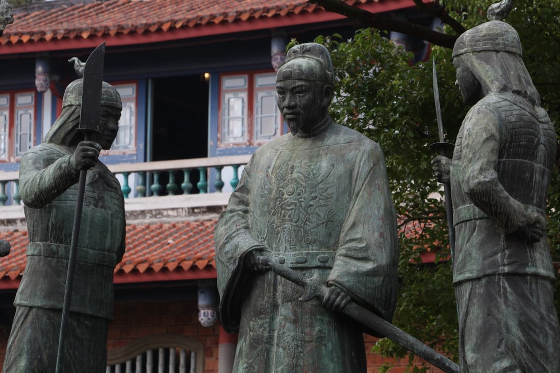 A statue of Zheng Chenggong, the Chinese Ming dynasty general who recovered Taiwan from the Dutch colonialists in 1662, is seen in Tainan, Taiwan, in February 2012. Photo: Nora Tam