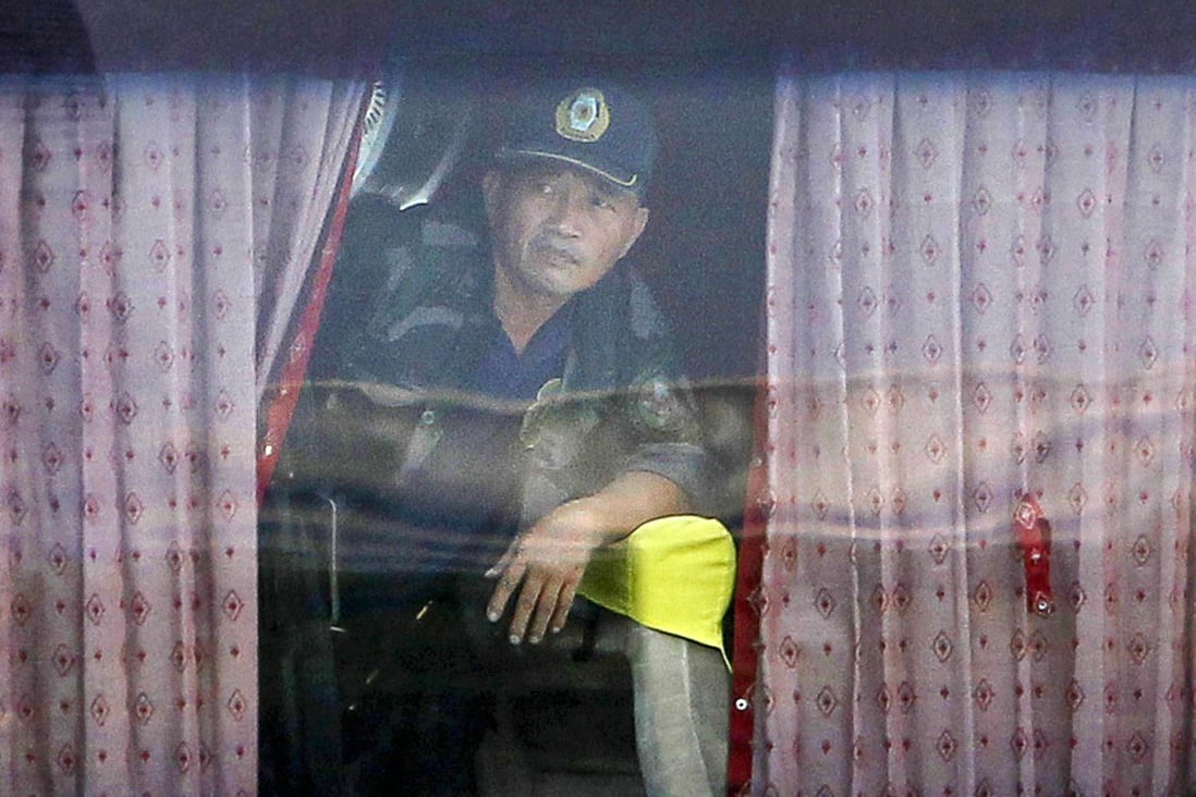 August 23, 2010: 7 Hong Kong tourists and guide killed in Manila bus