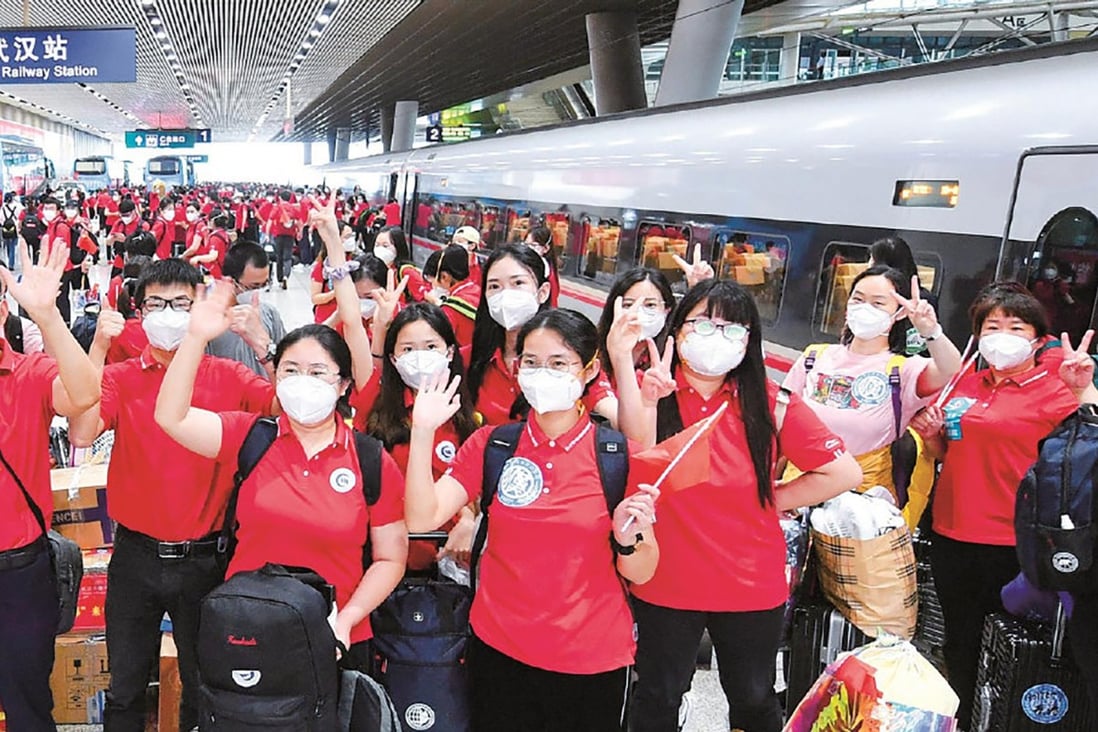 Some 1,091 healthcare workers returned to Hubei province on 31 May, 2022 Tuesday afternoon after spending 59 days in Shanghai as medical help. Photo: Weibo