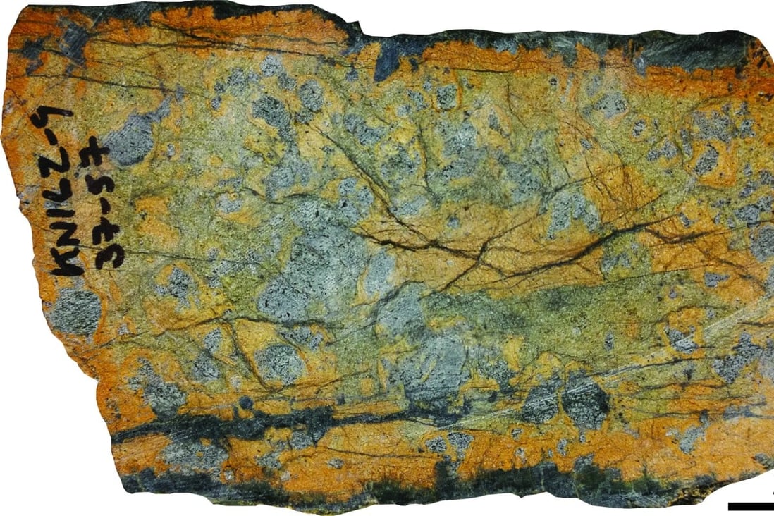 Earth’s inner secrets revealed in oldest rocks found on ocean floor ...