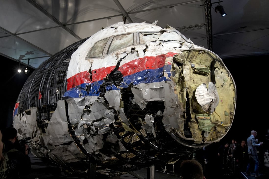 Dutch lawyers for a suspect accused of downing Malaysia Airlines flight MH17 said prosecutors failed to prove a Russian-made missile brought down the jetliner, as they wrapped up their case on Thursday.. Photo: AP