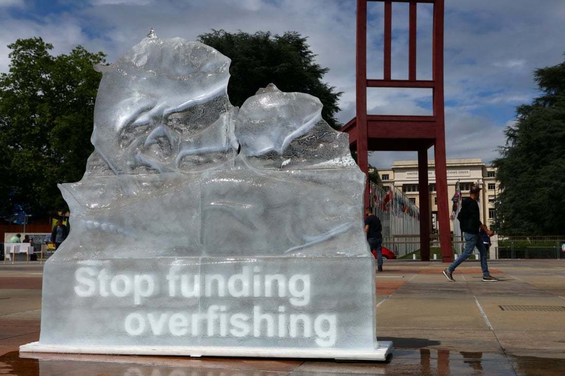 An ice sculpture of Finley the Fish melts on World Ocean Day in front of the United Nations ahead of the World Trade Organization (WTO) Ministerial Conference (MC12), where a deal to end harmful fisheries subsidies could be reached, in Geneva, Switzerland. Photo: Reuters