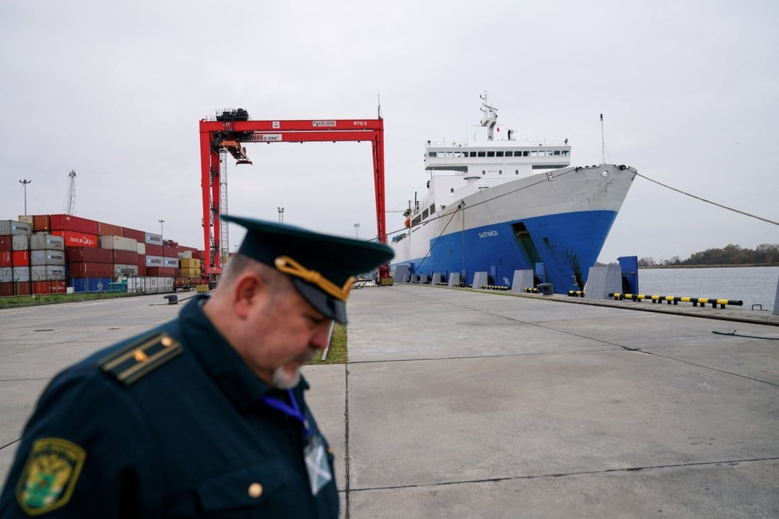 A Russian customs officer at a port in the Baltic Sea town of Baltiysk in the Kaliningrad region. File photo: Reuters