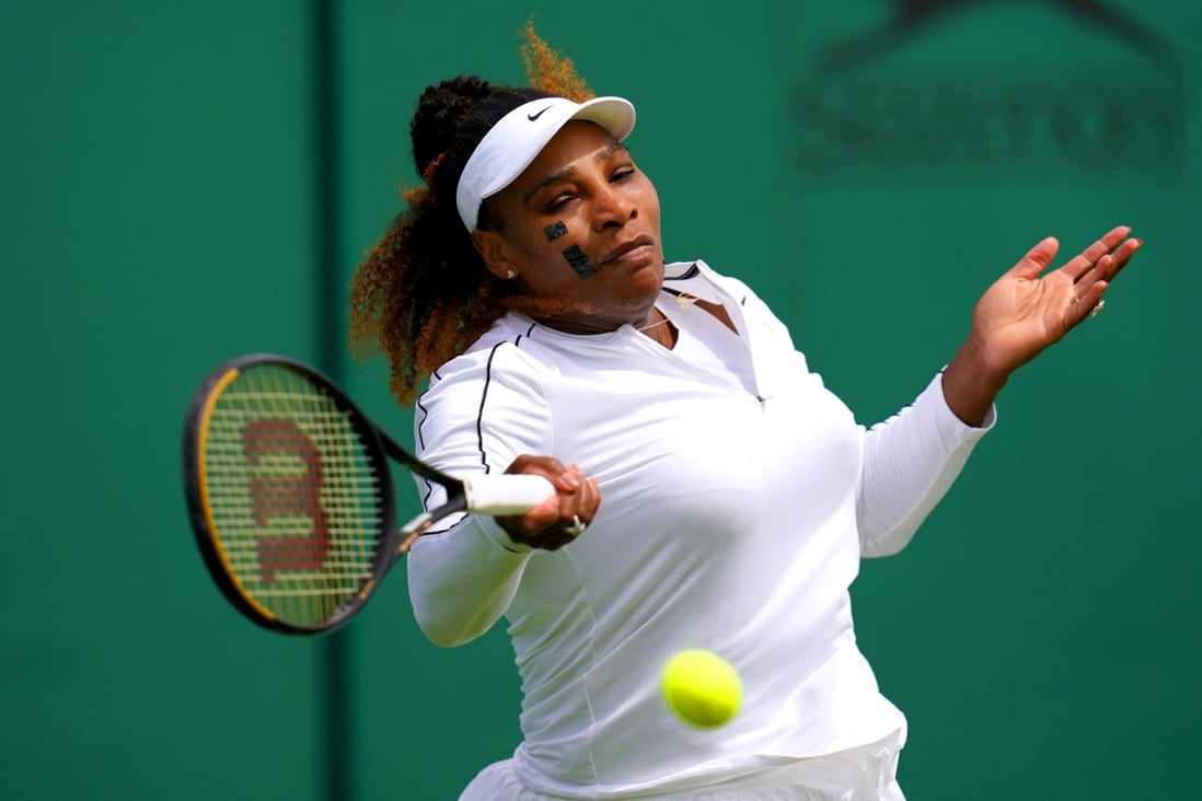 US tennis star Serena Williams plays a forehand during a practice session. Photo: dpa