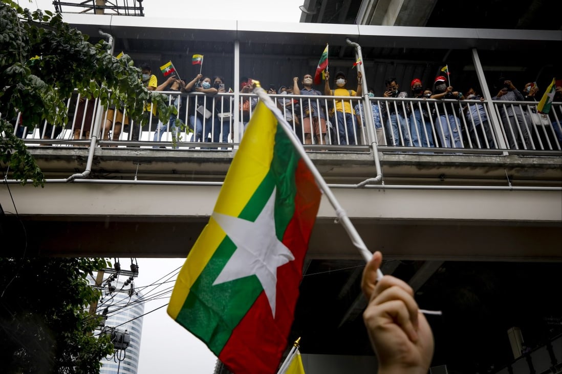 Myanmar citizens and supporters stage a rally outside the Myanmar embassy in Bangkok on July 26, in protest of the executions of pro-democracy activists by the military junta. Photo: EPA-EFE